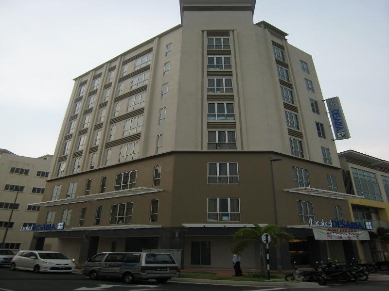 Hotel Desaria Петалинг-Джая Экстерьер фото