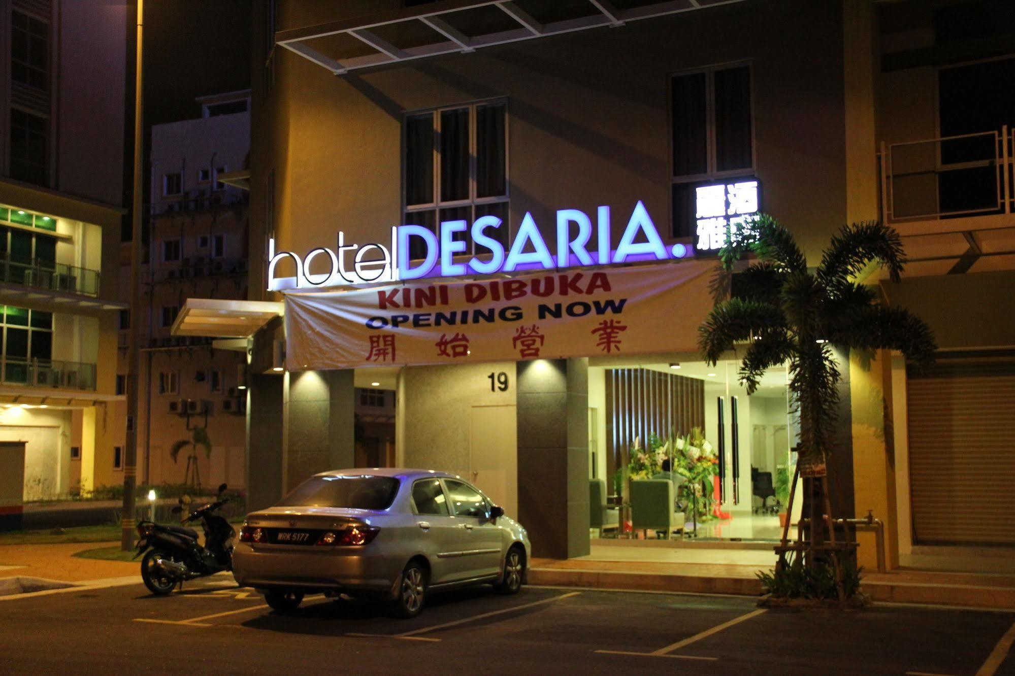Hotel Desaria Петалинг-Джая Экстерьер фото